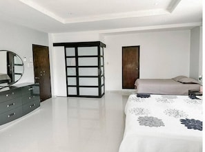7 bedrooms, WiFi
