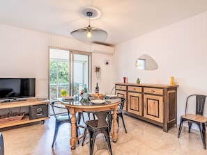 Dining - Les Terrasses de Portissol by Interhome (Sanary sur Mer)