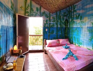 Soundproofing, free WiFi - Villa-Atlas Guest House (Daanbantayan)