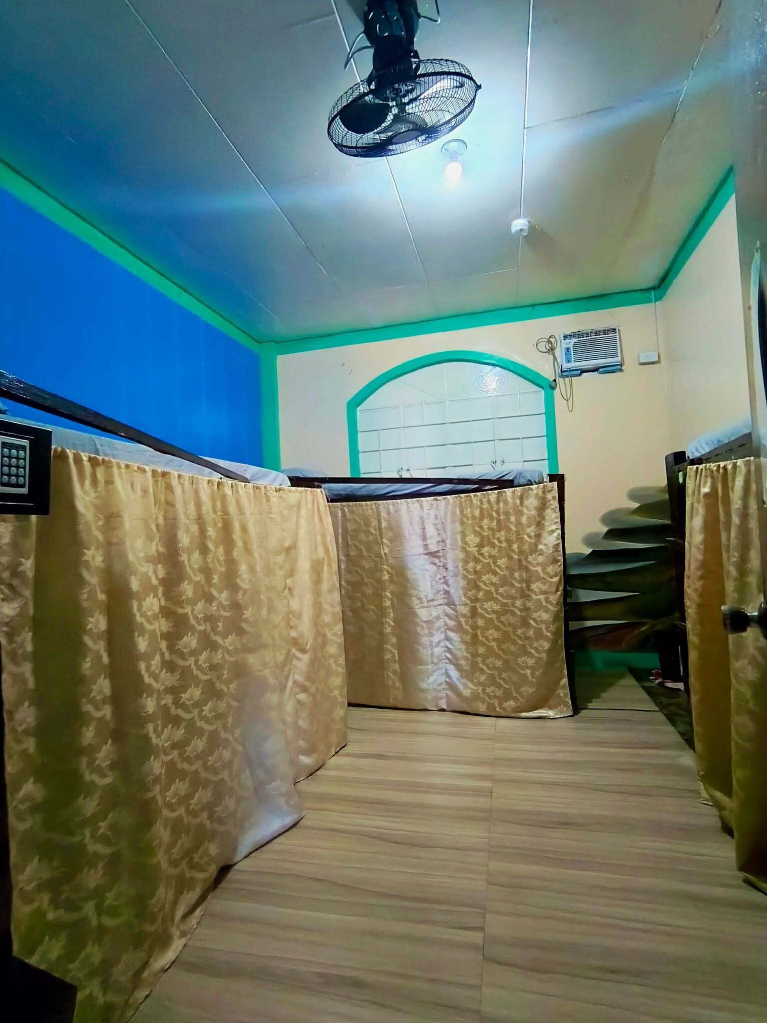Standard Shared Dormitory | Soundproofing, free WiFi