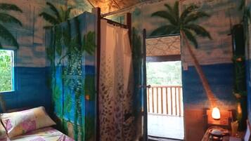 Soundproofing, free WiFi