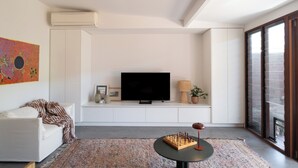 TV, stereo