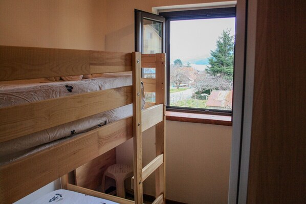 2 slaapkamers, wifi, beddengoed