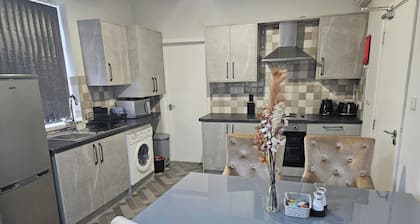 Telford Tranquility Apartment Flat 3 for 4 guests