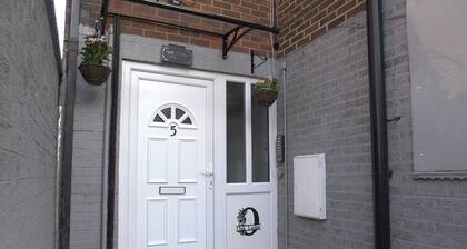 Telford Tranquility Apartment Flat 3 for 4 guests