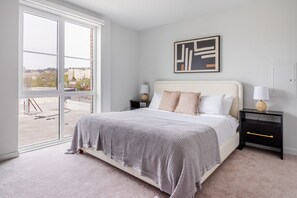 2 室のベッドルーム、アイロン / アイロン台、WiFi、ベッドシーツ