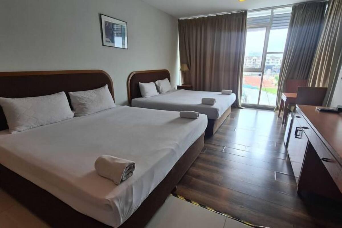 Desk, free WiFi, bed sheets