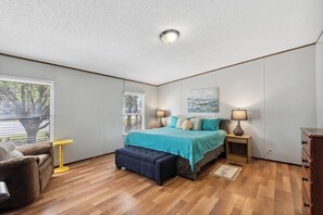 3 bedrooms, WiFi, bed sheets