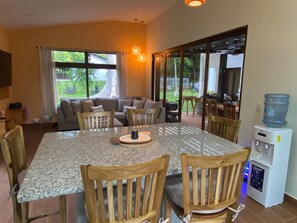 Interior - Aves del Paraiso. Tranquil newly-built home with Private pool and Beach access. (Acajutla Sonsonate)