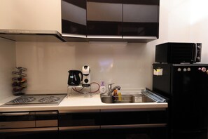 Fridge, microwave, cookware/dishes/utensils - Traditional KyoMachiya with your small pet / Kyoto Kyōto (Kyoto)