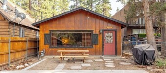 BIG BEAR COZY DEN -  Comfort in the Mountains Free WiFi & Cozy Vibes...
