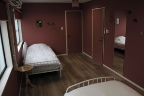 5 chambres, bureau, fer et planche à repasser, Wi-Fi gratuit