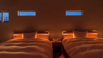 2 bedrooms, WiFi (free), bed sheets