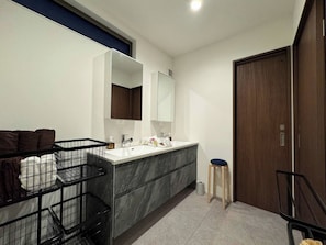 Hair dryer, towels