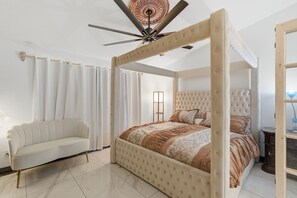 3 soverom, skrivebord, reiseseng for barn og wi-fi