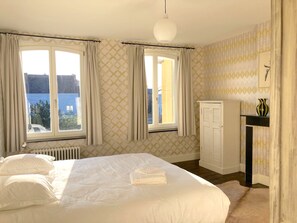 3 bedrooms, Internet