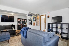 Smart TV, fireplace, video games, offices