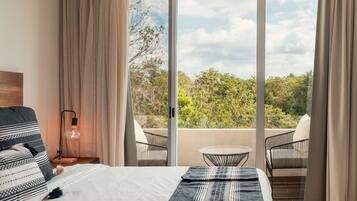 In-room safe, iron/ironing board, free WiFi