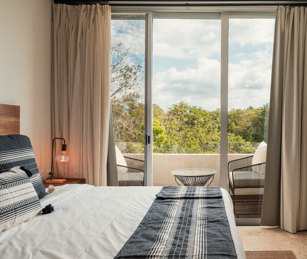 2 slaapkamers, een kluis op de kamer, een strijkplank/strijkijzer