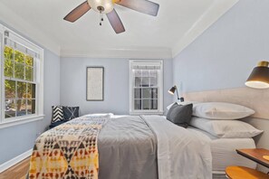 4 bedrooms, desk, iron/ironing board, travel cot