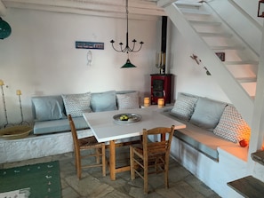 Dining - Greek house, south/west sea view, Palio Klima hamlet (Skopelos)
