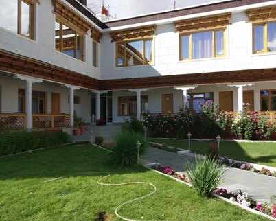 Zambala Inn