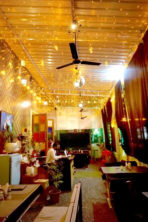 Interior - Hotel Soni Plaza (Asnawar)