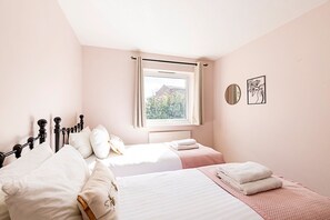 2 Schlafzimmer, Bügeleisen/Bügelbrett, Internetzugang, Bettwäsche