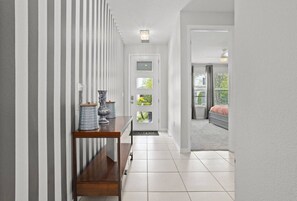 6 bedrooms, iron/ironing board, WiFi, bed sheets