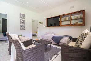 4 chambres, fer et planche à repasser, Wi-Fi, draps fournis