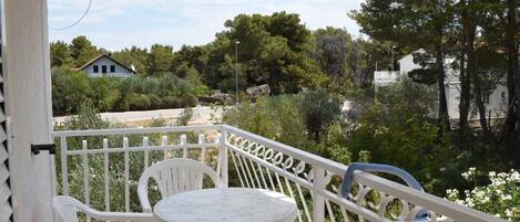 Apartment (One Bedroom Apartment 2) | Balcony