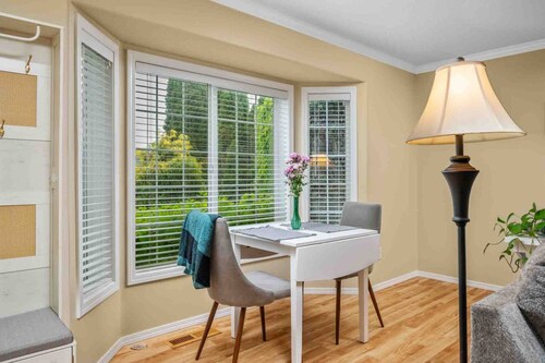 Fantastic Single Level Ranch Layout, Fenced Backyard w/ Large Deck, New Decor and Furnishing