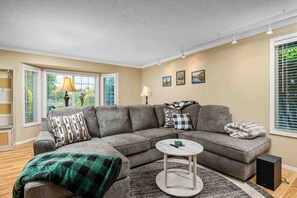 Unclassified image, 5 of 32, button