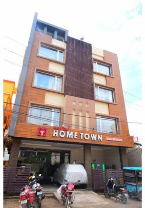 Front of property - DhamStay Hotel Home Town Near Temple  (Puri)