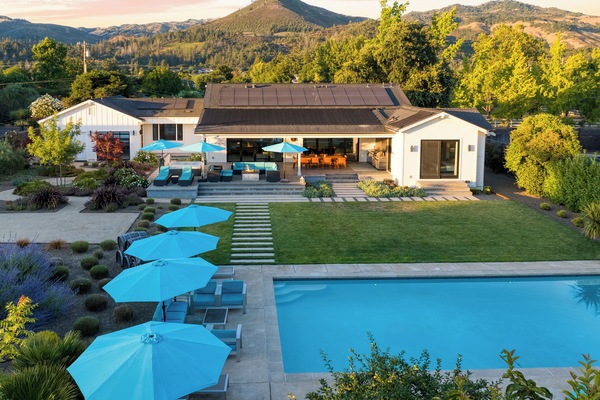 Welcome to Sonoma Pool Retreat!