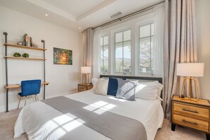 3 quartos, escrivaninha, Wi-Fi de cortesia, roupa de cama