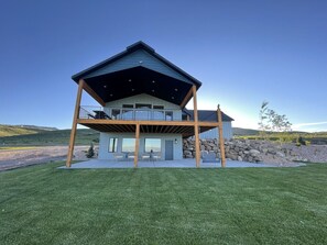 Exterior - The Azure View - Sleeps 25 - Pickleball - POOL (Fish Haven)