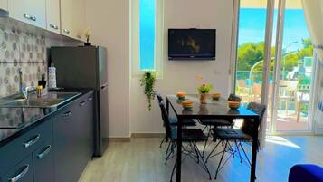 Huoneisto, 1 makuuhuone, esteetön, tupakointi sallittu | Oleskelualue