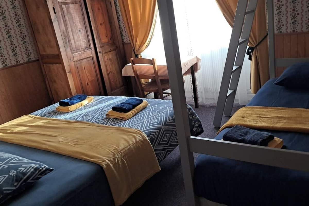 Basic Triple Room