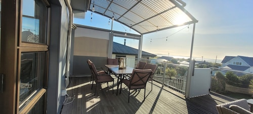Seascape Retreat, breathtaking sea views.