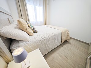 1 bedroom, bed sheets