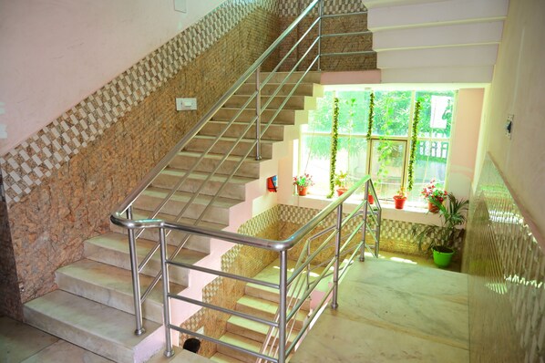 Lobby - DhamStay Hotel Beach Heaven Puri (Puri)