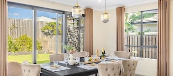 French Royal Experience 5B3B Grand House 3Parking