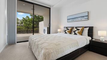 2 soverom, skrivebord, strykejern/-brett og wi-fi