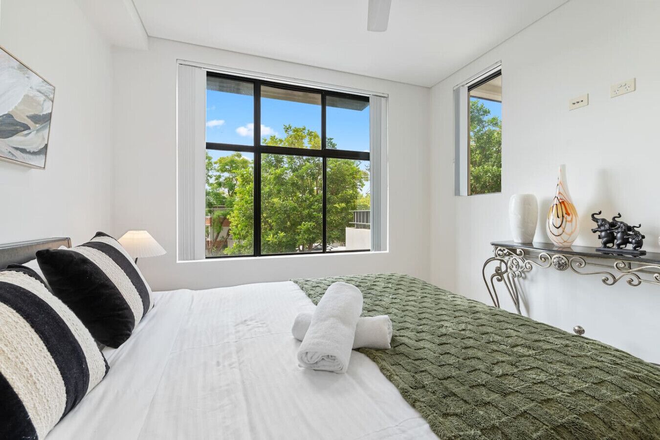 2 Schlafzimmer, Schreibtisch, Bügeleisen/Bügelbrett, WLAN