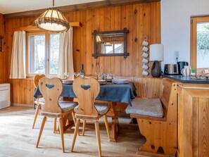 Dining - Le Katanga by Interhome (Ovronnaz)