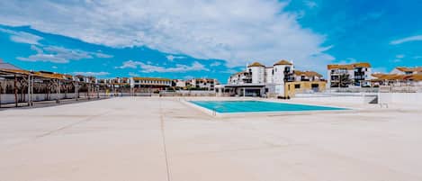 Een verwarmd zwembad