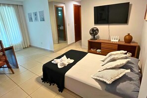 2 slaapkamers, reisbedje, gratis wifi, beddengoed