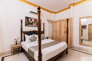 Standard Double Room | 다리미/다리미판, 무료 WiFi