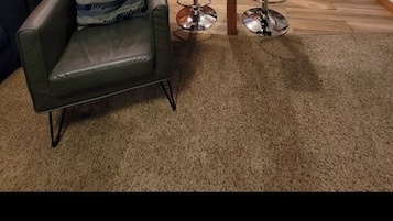 Micro-ondes, four, plaque de cuisson, lave-vaisselle